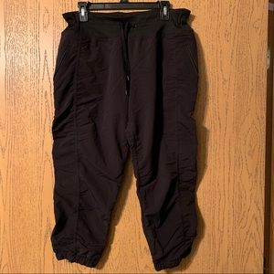 Kirkland, Active Crop Capri